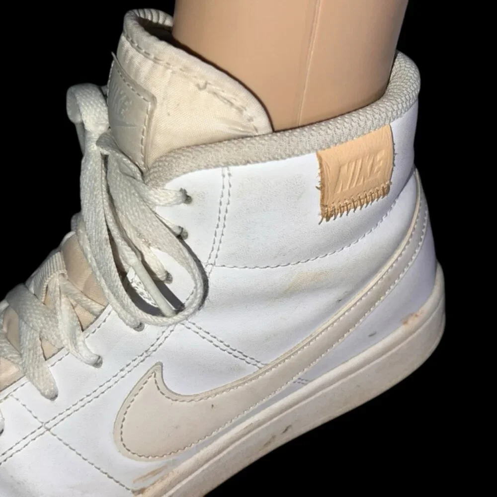 WMNS Nike Court Royale 2 Mid |‎ Peach and Cream  | Size 8.5 (GS6)